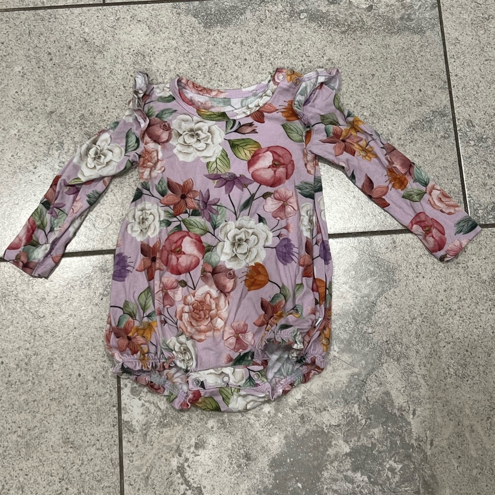 EUC Posh Peanut Bubble Romper 6-12 Months